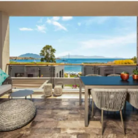 Le Chic Bodrum-Ocean Front Luxury Villa, 5-Star Hotel Amenities, Close To Bodrum Downtown Villa *